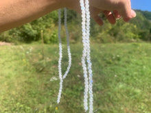 Charger l'image dans la galerie, Perles en labradorite blanche entre 4 et 10mm LBC