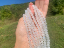 Charger l'image dans la galerie, Perles en labradorite blanche entre 4 et 10mm LBC