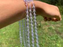 Charger l'image dans la galerie, Perles en cristal de roche moyennement inclus entre 2 et 20mm