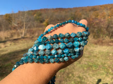 Charger l'image dans la galerie, Perles en apatite forme diamant entre 6 et 12mm