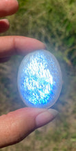 Charger l'image dans la galerie, VENDU Labradorite blanche d'Afrique 32