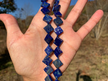 Charger l'image dans la galerie, Perles en lapis-lazuli, forme carré