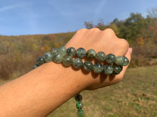 Charger l'image dans la galerie, Perles en prehnite entre 6 et 12mm