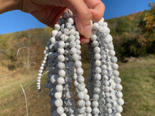 Charger l'image dans la galerie, Perles en howlite entre 2 et 14mm
