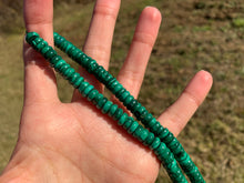 Charger l'image dans la galerie, Perles en malachite