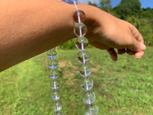 Charger l'image dans la galerie, Perles en cristal de roche quasiment sans inclusions entre 2 et 20mm