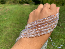Charger l'image dans la galerie, Perles en cristal de roche très inclus entre 4 et 10mm