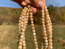 Charger l'image dans la galerie, Perles en nacre beige entre 2 et 12mm