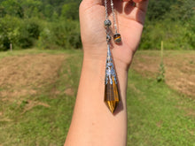 Charger l'image dans la galerie, Pendule en oeil de tigre