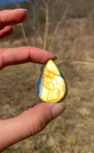 Charger l'image dans la galerie, VENDU Labradorite 30