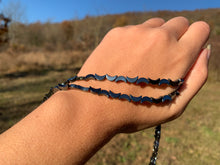 Charger l'image dans la galerie, Perles en hématite forme lune