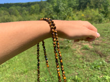 Charger l'image dans la galerie, Perles en oeil de tigre, forme diamant entre 6 et 12mm