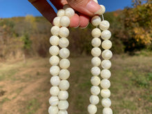 Charger l'image dans la galerie, Perles en nacre blanche entre 2 et 12mm