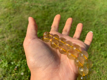 Charger l'image dans la galerie, Perles en quartz à inclusions de rutile entre 6 et 12mm QRD