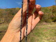 Charger l'image dans la galerie, Perles en obsidienne flocons entre 2 et 12mm