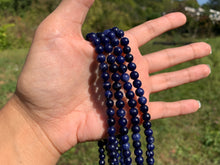 Charger l'image dans la galerie, Perles en sodalite entre 6 et 8mm SQ