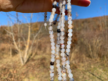 Charger l'image dans la galerie, Perles en agate du Montana entre 4 et 12mm