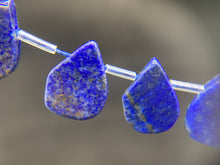 Charger l'image dans la galerie, Perles en lapis-lazuli, forme goutte