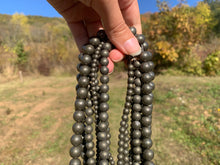 Charger l'image dans la galerie, Perles en pyrite entre 4 et 14mm