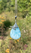 Charger l'image dans la galerie, Bélière papillon de taille moyenne (argentée, dorée, rosée)