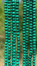Charger l'image dans la galerie, Perles en malachite 4mm