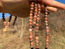 Charger l'image dans la galerie, Perles en jaspe léopard entre 4 et 12mm