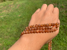 Charger l'image dans la galerie, Perles en pierre de soleil entre 6 et 8mm