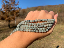 Charger l'image dans la galerie, Perles en jaspe sésame entre 6 et 10mm