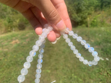 Charger l'image dans la galerie, Perles en labradorite blanche entre 4 et 10mm LBS