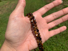 Charger l'image dans la galerie, Perles en oeil de tigre, forme diamant entre 6 et 12mm