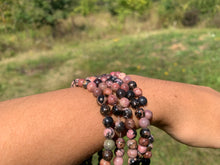 Charger l'image dans la galerie, Perles en rhodonite entre 3 et 12mm