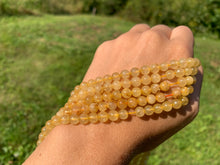 Charger l'image dans la galerie, Perles en quartz à inclusions de rutile entre 4 et 12mm QRU