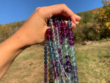 Charger l'image dans la galerie, Perles en fluorite / fluorine entre 6-6,5 et 12mm