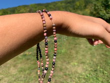 Charger l'image dans la galerie, Perles en rhodonite entre 3 et 12mm