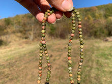 Charger l'image dans la galerie, Perles en unakite entre 2 et 12mm