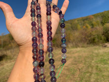 Charger l'image dans la galerie, Perles en fluorite / fluorine entre 8 et 10mm
