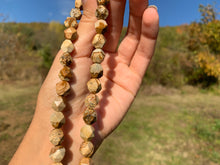 Charger l'image dans la galerie, Perles en jaspe paysage forme diamant entre 6 et 10mm