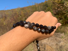 Charger l'image dans la galerie, Perles en obsidienne argentée, forme diamant entre 6 et 10mm