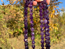 Charger l'image dans la galerie, Perles en améthyste, forme diamant entre 6 et 10mm