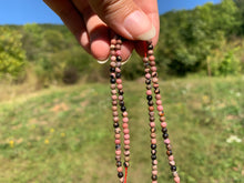 Charger l'image dans la galerie, Perles en rhodonite entre 3 et 12mm