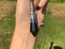 Charger l'image dans la galerie, Pendule en oeil de faucon