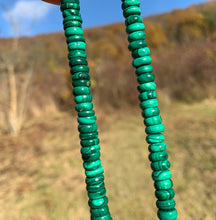 Charger l'image dans la galerie, Perles en malachite