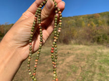 Charger l'image dans la galerie, Perles en unakite entre 2 et 12mm