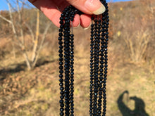Charger l'image dans la galerie, Perles en spinelle noir facetté entre 2 et 4mm