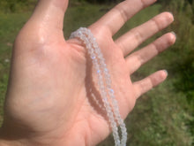 Charger l'image dans la galerie, Perles en labradorite blanche entre 4 et 10mm LBC