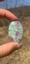 Charger l'image dans la galerie, VENDU Rubis fuchsite 6
