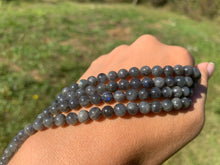 Charger l'image dans la galerie, Perles en labradorite entre 6 et 10mm LQ