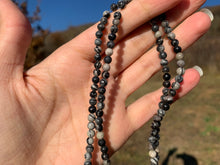 Charger l'image dans la galerie, Perles en jaspe Picasso entre 4 et 12mm