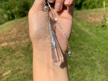 Charger l'image dans la galerie, Pendule en cristal de roche