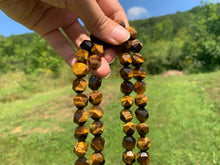 Charger l'image dans la galerie, Perles en oeil de tigre, forme diamant entre 6 et 12mm